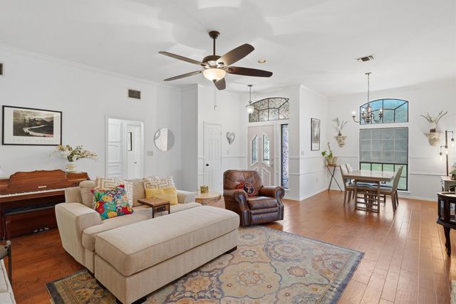 3802 Buena Vista Circle, Granbury, TX 76049