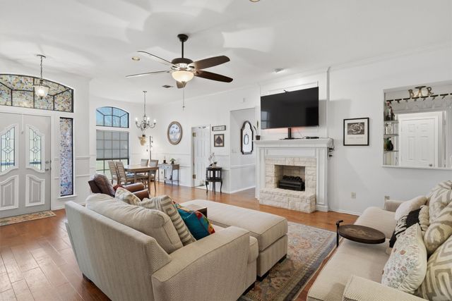 3802 Buena Vista Circle, Granbury, TX 76049