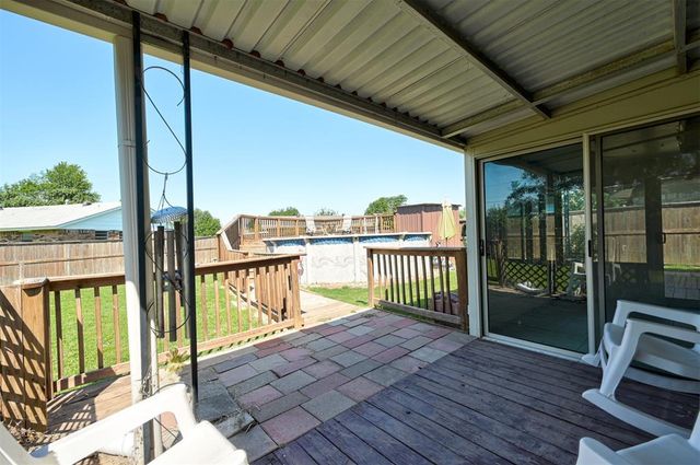 905 Highlander Drive, Moore, OK 73160