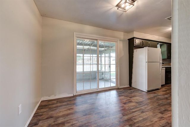 905 Highlander Drive, Moore, OK 73160