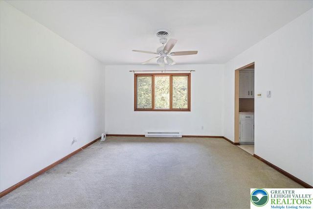 1250 Minesite Road, Lower Macungie Twp, PA 18103