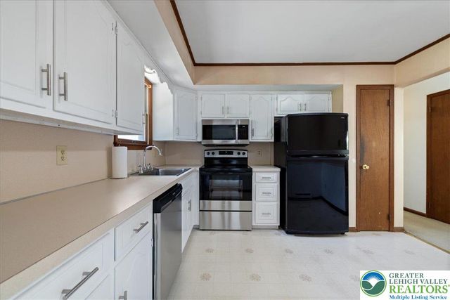 1250 Minesite Road, Lower Macungie Twp, PA 18103
