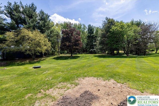 1250 Minesite Road, Lower Macungie Twp, PA 18103