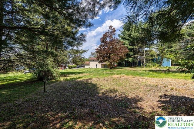 1250 Minesite Road, Lower Macungie Twp, PA 18103