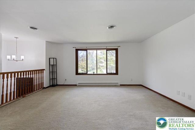1250 Minesite Road, Lower Macungie Twp, PA 18103