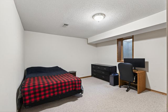 15062 Crane Street NW, Andover, MN 55304