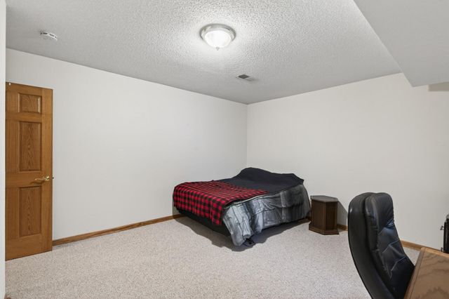 15062 Crane Street NW, Andover, MN 55304