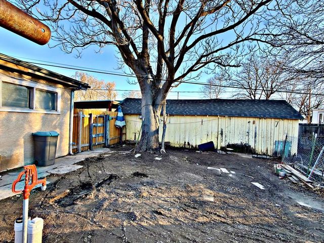 737 Belmont Ave, Pueblo, CO 81004