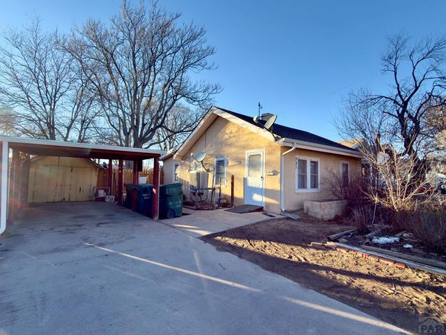 737 Belmont Ave, Pueblo, CO 81004
