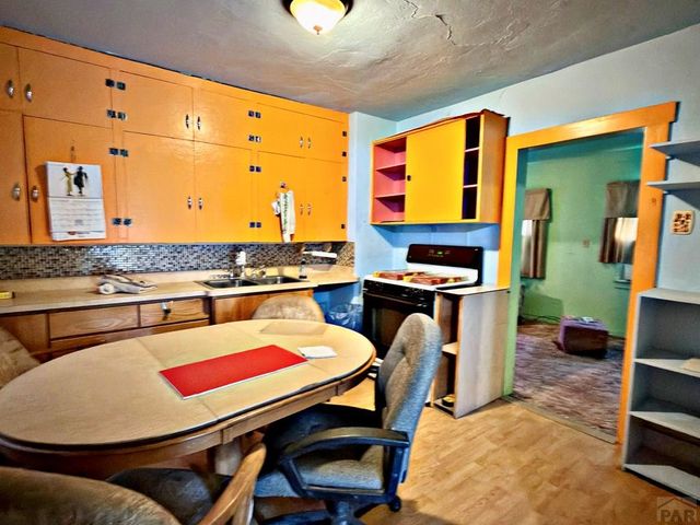 737 Belmont Ave, Pueblo, CO 81004