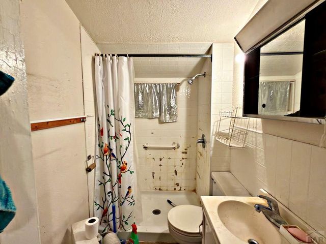 737 Belmont Ave, Pueblo, CO 81004