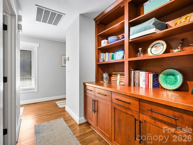 1827 Laurel Park Highway, Laurel Park, NC 28739