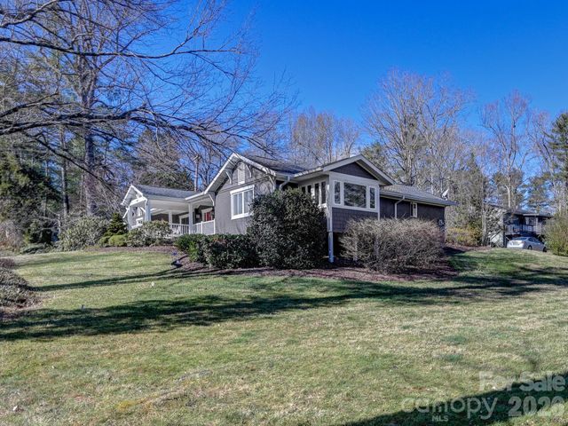 1827 Laurel Park Highway, Laurel Park, NC 28739