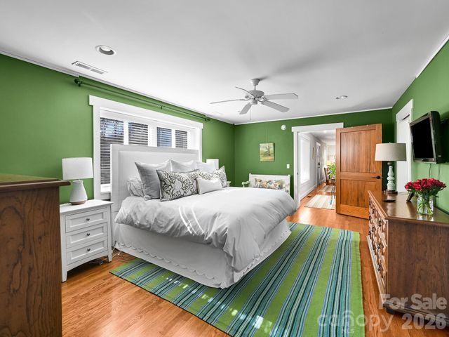 1827 Laurel Park Highway, Laurel Park, NC 28739