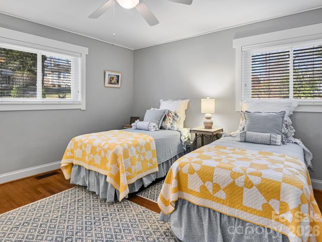 1827 Laurel Park Highway, Laurel Park, NC 28739