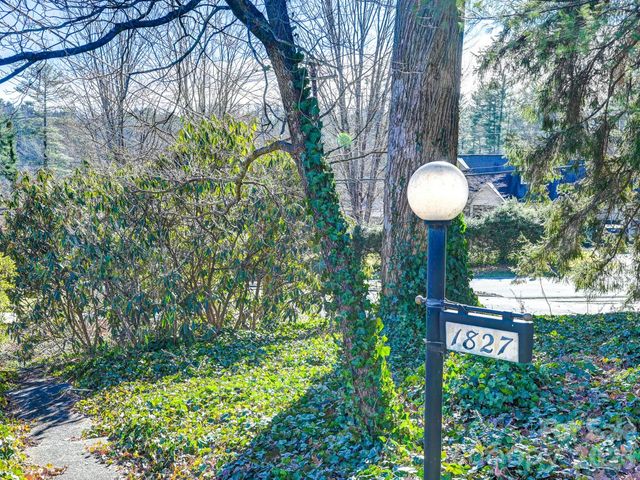 1827 Laurel Park Highway, Laurel Park, NC 28739