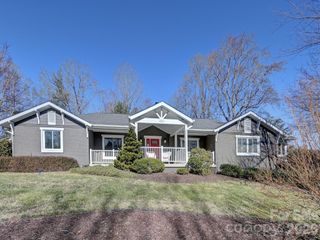 1827 Laurel Park Highway, Laurel Park, NC 28739