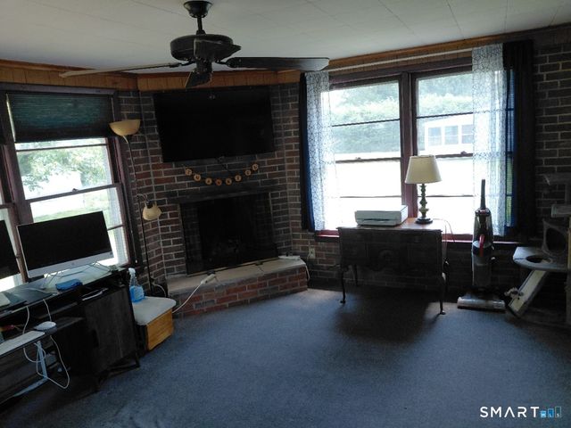 101 Brace Road, Newington, CT 06111