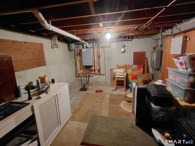 101 Brace Road, Newington, CT 06111