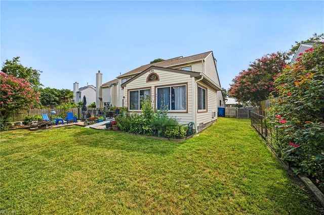 1861 Haviland DR, Virginia Beach, VA 23454