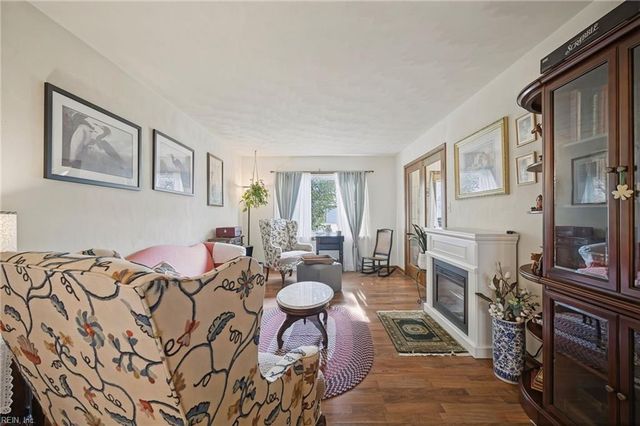 1861 Haviland DR, Virginia Beach, VA 23454