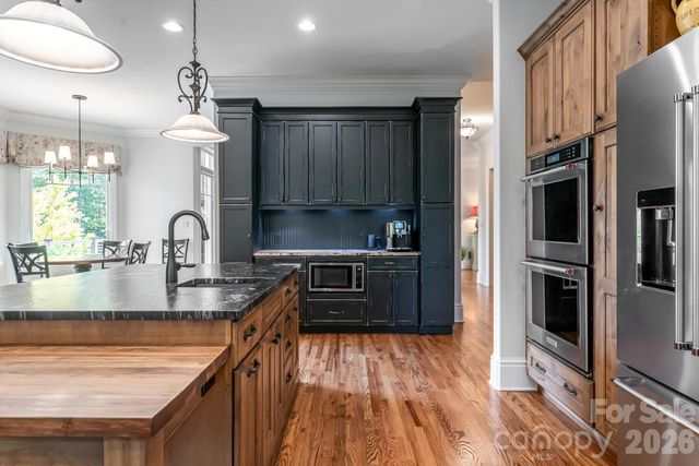 104 Mossridge Court, Flat Rock, NC 28731