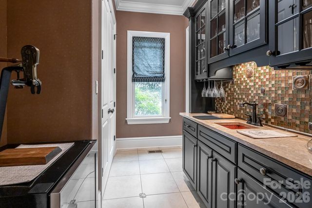 104 Mossridge Court, Flat Rock, NC 28731