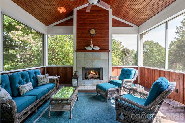 104 Mossridge Court, Flat Rock, NC 28731