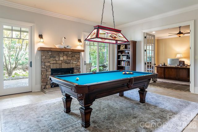 104 Mossridge Court, Flat Rock, NC 28731