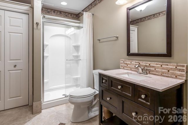 104 Mossridge Court, Flat Rock, NC 28731