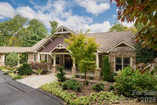 104 Mossridge Court, Flat Rock, NC 28731