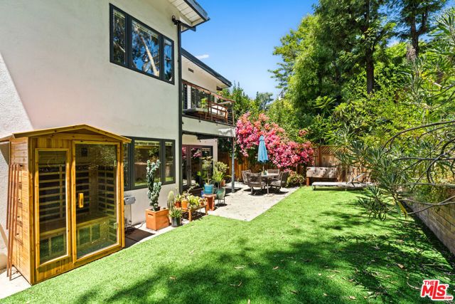 10275 Oletha Lane, Los Angeles, CA 90077