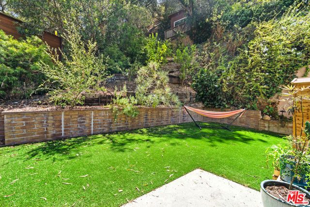 10275 Oletha Lane, Los Angeles, CA 90077