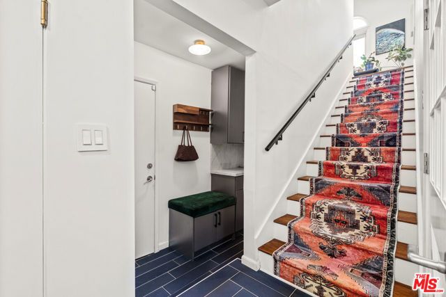 10275 Oletha Lane, Los Angeles, CA 90077