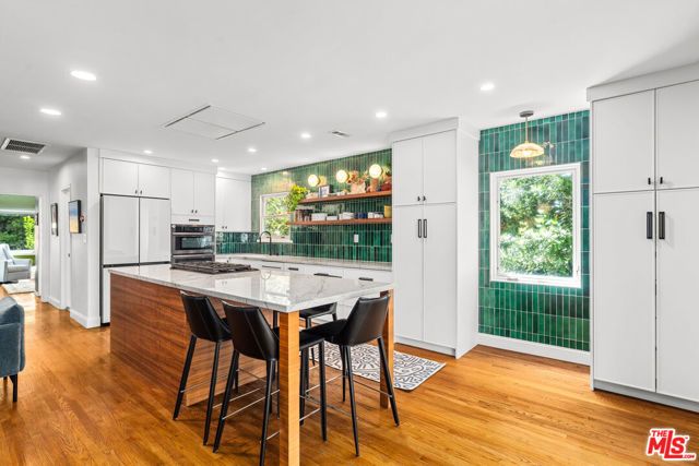 10275 Oletha Lane, Los Angeles, CA 90077