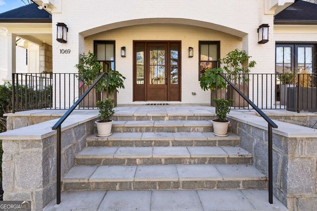 1069 Cumberland Road NE, Atlanta, GA 30306