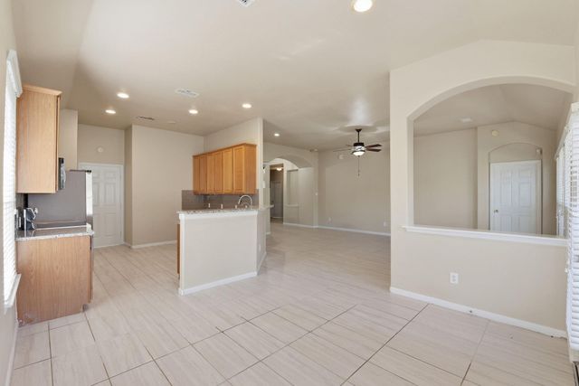 39 N Merryweather Circle, The Woodlands, TX 77384