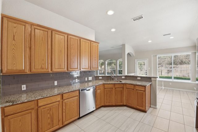 39 N Merryweather Circle, The Woodlands, TX 77384