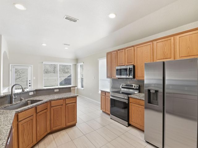 39 N Merryweather Circle, The Woodlands, TX 77384