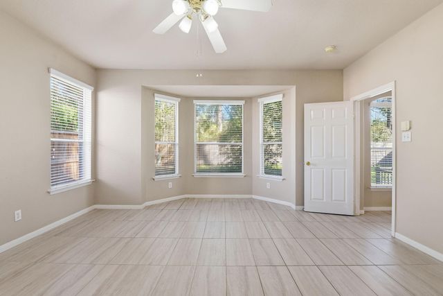 39 N Merryweather Circle, The Woodlands, TX 77384