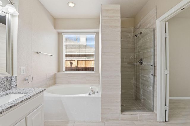 39 N Merryweather Circle, The Woodlands, TX 77384