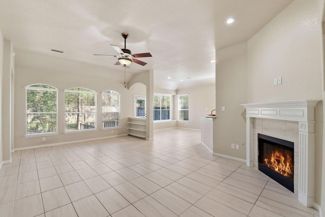 39 N Merryweather Circle, The Woodlands, TX 77384