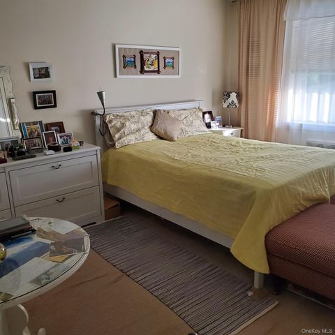 1162 Adee Avenue, Bronx, NY 10469
