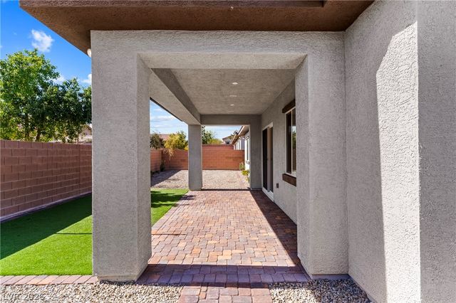 567 Jerry Bird Court, Las Vegas, NV 89123