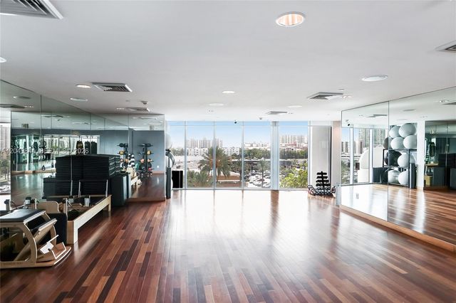 17001 Collins Ave 1401, Sunny Isles Beach, FL 33160