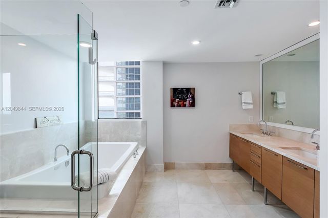 17001 Collins Ave 1401, Sunny Isles Beach, FL 33160