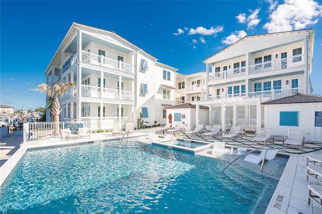136 W Cotter Ave 3, Port Aransas, TX 78373