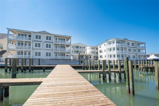 136 W Cotter Ave 3, Port Aransas, TX 78373