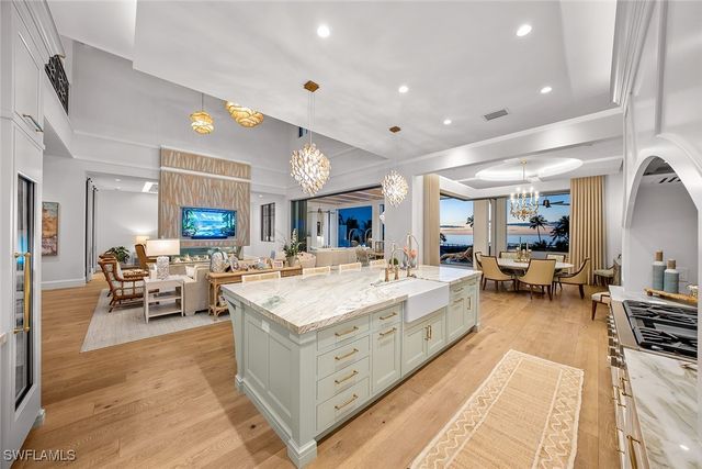 99 Saint Lucia LN, Bonita Springs, FL 34134