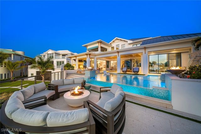 99 Saint Lucia LN, Bonita Springs, FL 34134